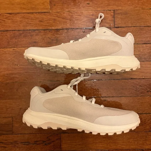 Women’s Merrell Cream Trail Running Shoes size 10 - Picture 2 of 9